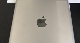Good
													Apple iPad 6th Gen - Wi-Fi, Silver, 32 GB, A1893, photo 2 of 7