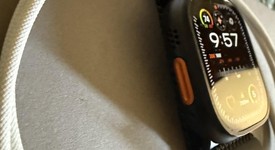 Mint
													Apple Watch Ultra 2 49mm - Unlocked, Black, A2986, photo 3 of 5