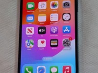 Apple iPhone 13
