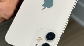 Good
													Apple iPhone 12 - Unlocked, White, 128 GB, A2172, photo 4 of 5