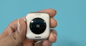 Good
													Apple Watch SE 3rd Gen 40mm - Unlocked, Starlight, A3326 - Cellular, photo 2 of 6