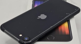 Mint
													Apple iPhone SE 3rd Gen 2022 - Unlocked, Midnight, 64 GB, A2595, photo 5 of 13