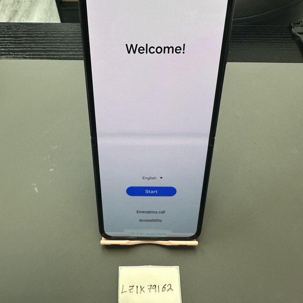 Samsung Galaxy Z Flip3 5G - Unlocked, 256 GB, Black, 8 GB, SM-F711U1