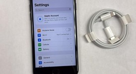 Mint
													Apple iPhone SE 3rd Gen 2022 - Unlocked, Midnight, 64 GB, A2595, photo 2 of 10