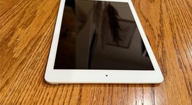 Fair
													Apple iPad 6th Gen - Wi-Fi, Silver, 128 GB, A1893, photo 3 of 5