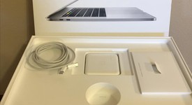 Good
													MacBook Pro 2016 (With Touch Bar) - 15" - Silver, 256 GB, 16 GB, photo 5 of 13