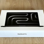 New MacBook Pro 2026 - 14 inch (M5) - 2 TB, Space Black, 36 GB, Apple M5 Max 18-core (32-core GPU), Standard Display