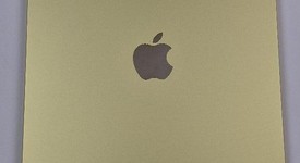 Good
													Apple iPad 11th Gen - Unlocked, Yellow, 256 GB, A3355, photo 1 of 7