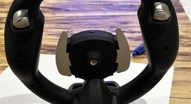 Mint
													Hyperkin S Wheel Wireless Racing Controller, photo 2 of 3