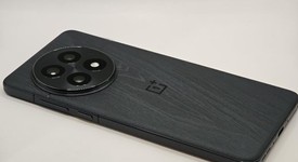 Mint
													OnePlus 13 - Unlocked, Black Eclipse, 512 GB, 16 GB, photo 3 of 8