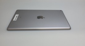 Good
													Apple iPad 5th Gen - Wi-Fi, Gray, 32 GB, A1822, photo 4 of 7