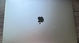 Good
													MacBook Pro 2017 (With Touch Bar) - 15" - I7, Gray, 512 GB, 16 GB, photo 4 of 7