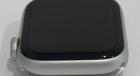 Good
													Apple Watch SE 2nd Gen 40mm - Silver, A2722 - GPS, Aluminum, photo 5 of 7