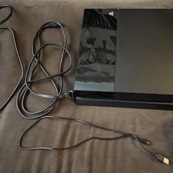 PlayStation 4 - 500 GB, Black, Standard