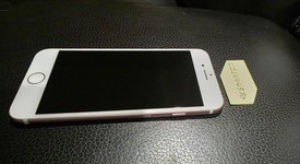 Good
													Apple iPhone 7 - Unlocked, Rose Gold, 32 GB, A1778, GSM, photo 4 of 11