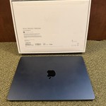 Good MacBook Air 2025 (M4) - 13 inch - 256 GB, Sky Blue, 16 GB, Apple M4