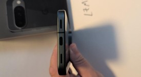 Mint
													Google Pixel 10 - Unlocked, Obsidian, 128 GB, GLBW0, photo 3 of 6