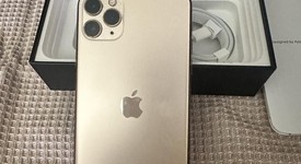 Good
													Apple iPhone 11 Pro Max - Unlocked, Gold, 64 GB, A2161, photo 3 of 12