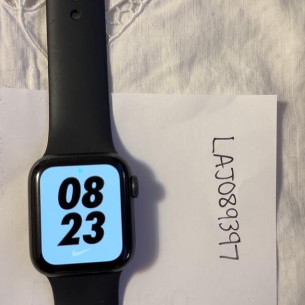 Apple Watch Series 5 40mm - Unlocked, Silver, A2094 Cellular, Aluminum