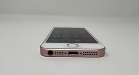 Good
													Apple iPhone SE 1st Gen 2016 - Unlocked, Rose Gold, 16 GB, A1723, photo 3 of 7