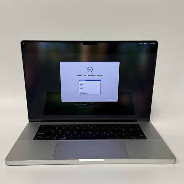 MacBook Pro Late 2023 (M3) - 16 inch - 512 GB, Silver, 18 GB, Apple M3 Pro 12-core, 18-core GPU