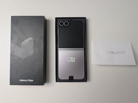 Samsung Galaxy Z Flip6
