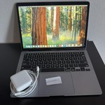 Good MacBook Air 2020 - 13 inch - 256 GB, Silver, 8 GB, Intel Core i3