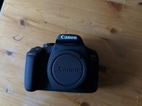 Canon EOS Rebel T7