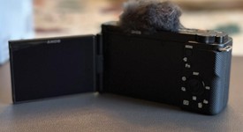 Good
													Sony ZV-E10 - Black, photo 4 of 18