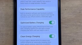 Fair
													Apple iPhone SE 3rd Gen 2022 - T-Mobile, Midnight, 64 GB, A2595, photo 2 of 11