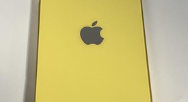 Mint
													Apple iPhone 14 - Unlocked, Yellow, 128 GB, A2649, photo 4 of 6