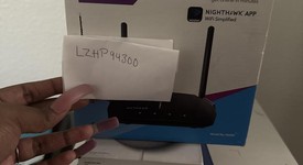 Mint
													Netgear Router, photo 2 of 7