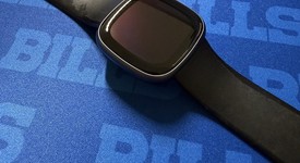 Good
													Fitbit Versa 4 - Graphite, photo 5 of 9
