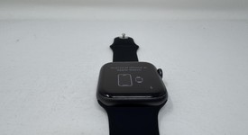 Good
													Apple Watch SE 1st Gen 44mm - Gray, A2352 - GPS, Aluminum, photo 3 of 6