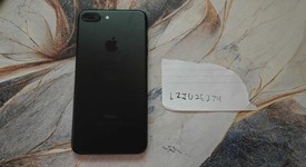 Mint
													Apple iPhone 7 Plus - Unlocked, Jet Black, 128 GB, A1661, photo 2 of 9