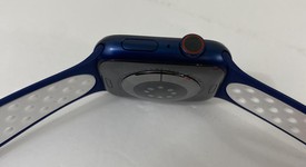 Good
													Apple Watch Series 6 44mm - Unlocked, Blue, A2294 - Cellular, Aluminum, photo 3 of 14