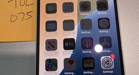 Mint
													Apple iPhone 16e - Xfinity, White, 128 GB, A3212, photo 1 of 6