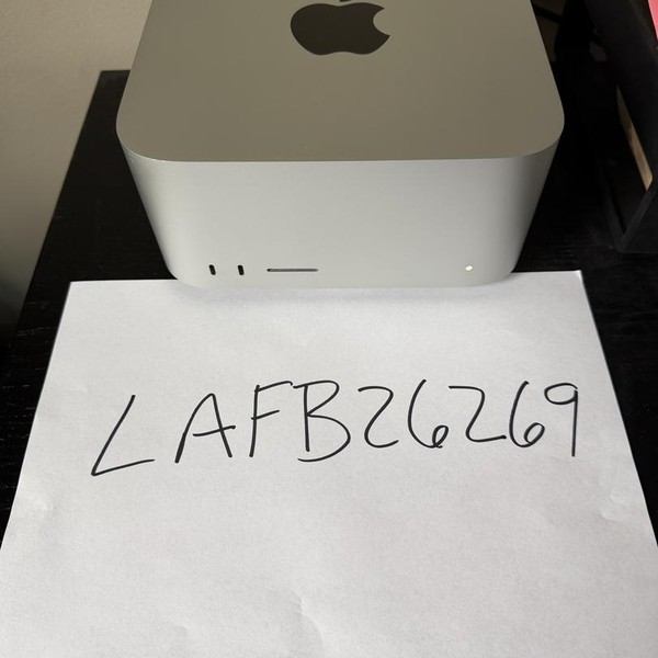 Mac Studio 2022 - 512 GB, 64 GB, Apple M1 Max, 32 Core GPU