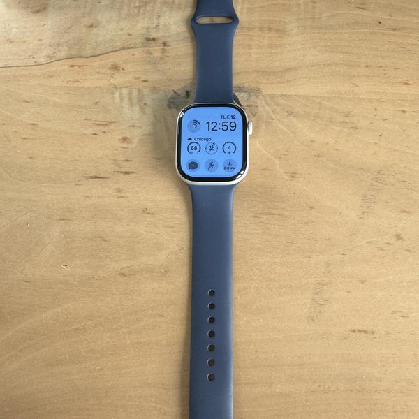 Apple Watch Series 10 46mm - Silver, A2999 - GPS, Aluminum