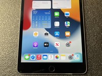 Apple iPad Mini 4