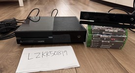 Good
													Xbox One (2013) - Black, 500 GB, photo 1 of 3