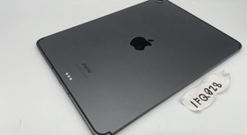 Mint
													Apple iPad Air 5th Gen - Unlocked, Gray, 64 GB, A2589, photo 4 of 5