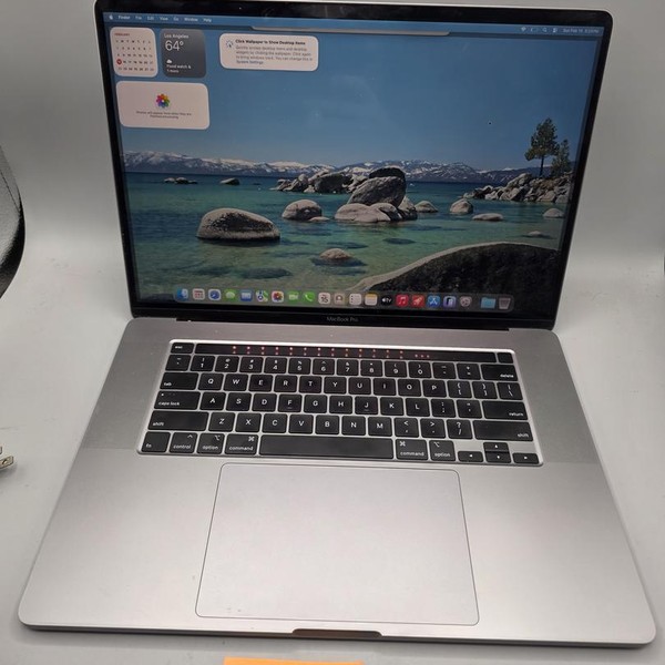 MacBook Pro 2019 - 16 inch - 512 GB, Silver, 16 GB, Intel Core i7