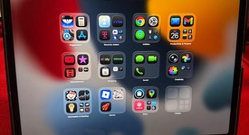 Good
													Apple iPad Air 13" (M3) 2025 - Unlocked, Gray, 128 GB, photo 1 of 31