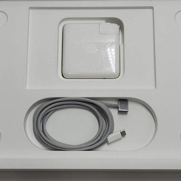 MacBook Pro 2023 - 14 inch - 1 TB, Gray, 32 GB, Apple M2 Max