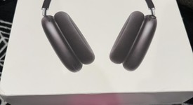 Used
													Apple AirPods Max - Gray, photo 3 of 7