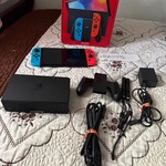 Mint Nintendo Switch - OLED - 64 GB, Red & Blue