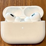 Used Apple AirPods Pro 2 - USB-C