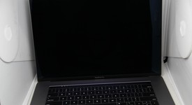 Good
													MacBook Pro 2018 (With Touch Bar) - 15" - I7, Gray, 256 GB, 16 GB, photo 4 of 7