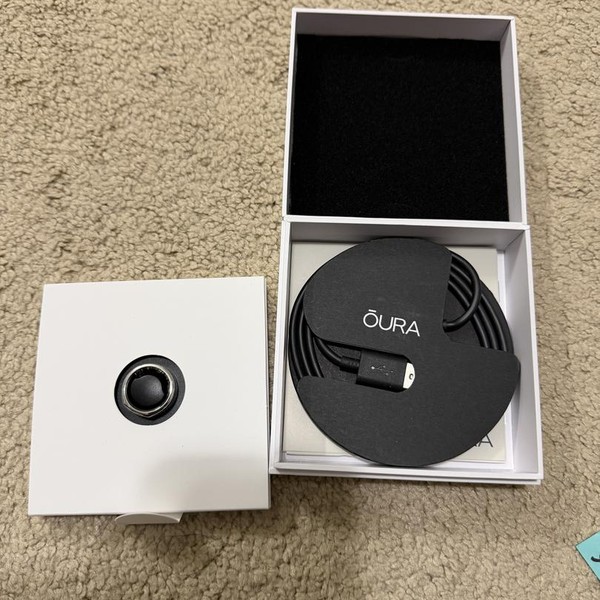 Oura Ring Gen 3 - Silver, Size 6, Heritage